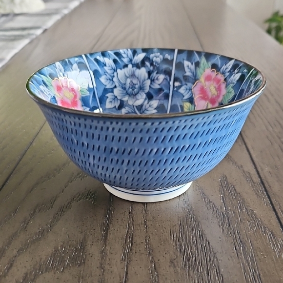 Blue Floral Japanese Soup/Rice Bowl - Picture 4 of 10